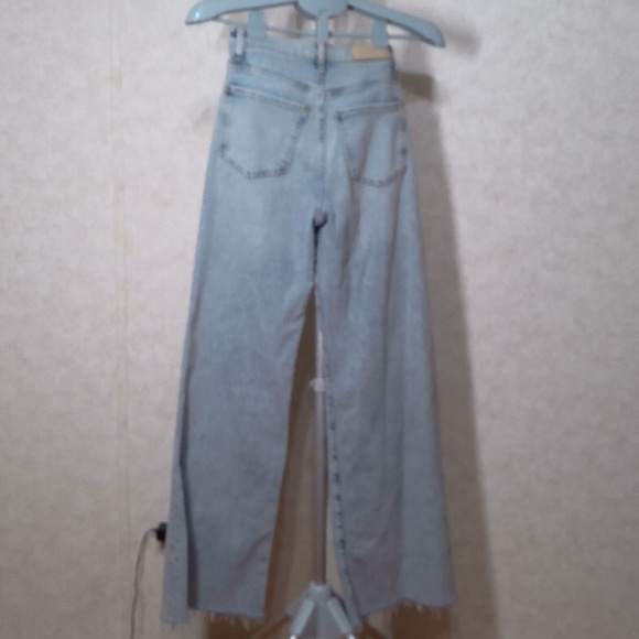 NWOT 7forAM Luxe Vintage Wide Leg High Waist Raw Hem Stretch Faded Jeans Sz27/30 - Picture 2 of 8